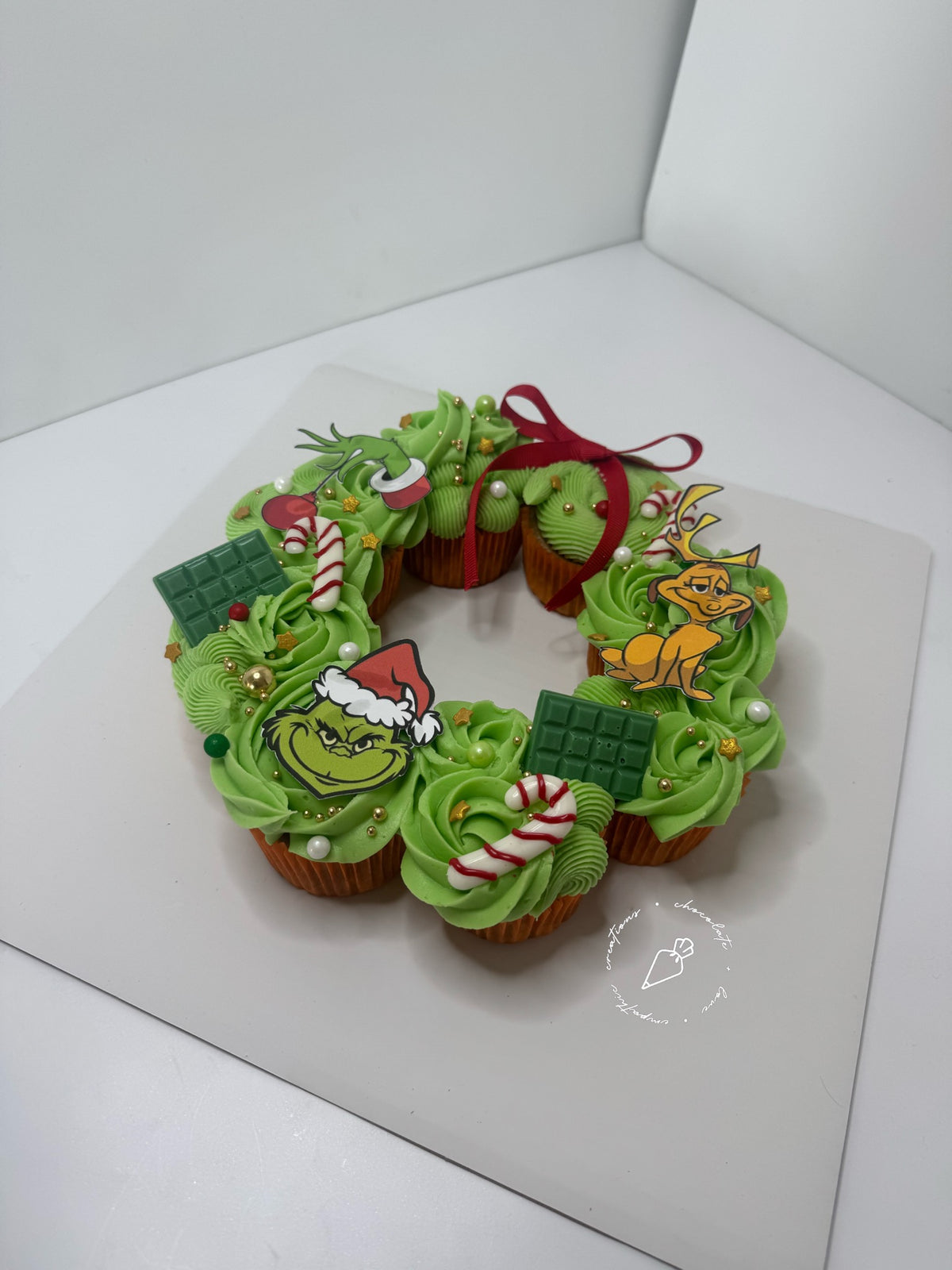 Cupcake Wreath